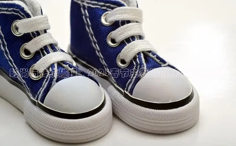 时尚与传统碰撞：2025春节主题的创新运动鞋设计