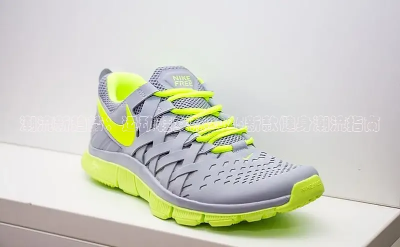 潮流新趋势：运动鞋女款2025新款健身潮流指南